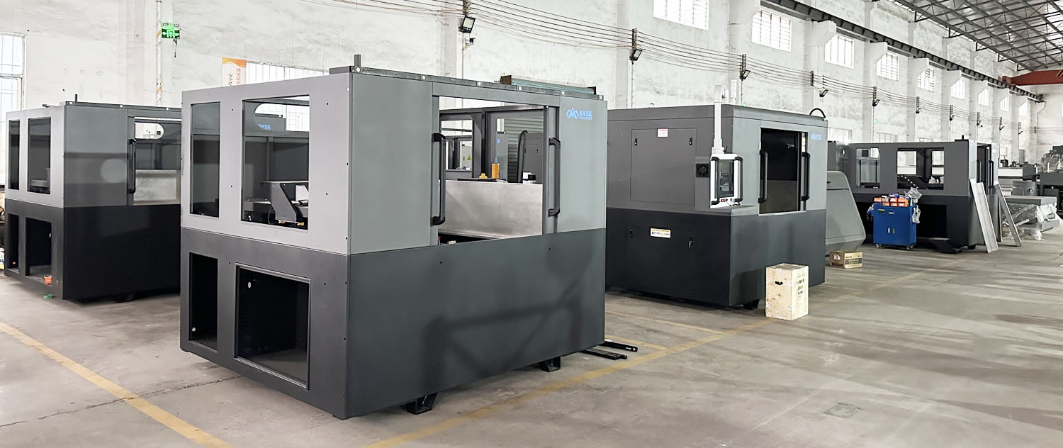 Precise small water jet cutting machine with full protective guards