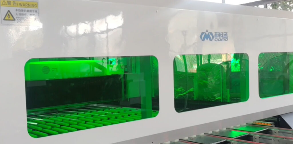 Big Size Glass Sheet Laser Cutting Cracking Machine Advantage